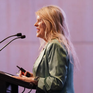 FW0426_Summit_TereseEdwards2